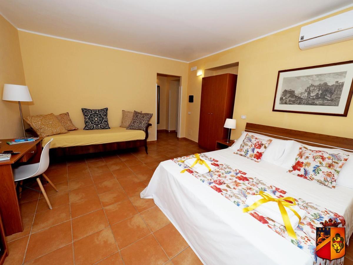 Palazzo Toraldo Di Francia Bed & Breakfast